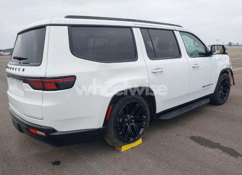 Photo 4 of 2024 Jeep Wagoneer SERIES II CARBIDE 4X4 (VIN 1C4SJVBPXRS152320)