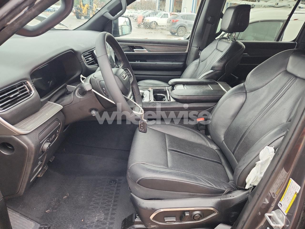 Photo 7 of 2024 JEEP WAGONEER SERIES II N/A (VIN 1C4SJVBPXRS175077)