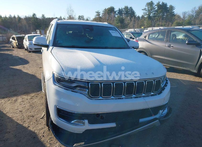 Photo 12 of 2022 Jeep Wagoneer SERIES II 4X4 (VIN 1C4SJVBT1NS103823)