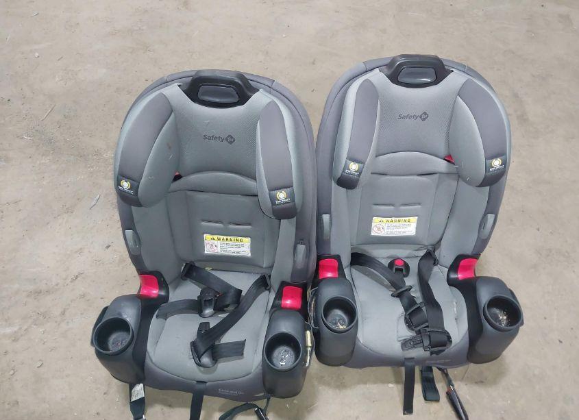 Photo 12 of 2022 Jeep Wagoneer SERIES II 4X4 (VIN 1C4SJVBT1NS111601)