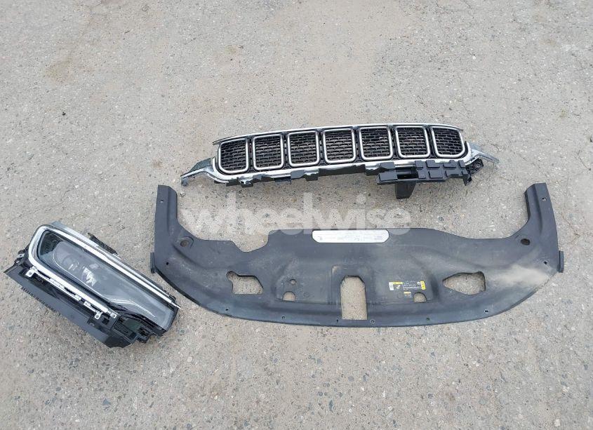 Photo 12 of 2024 Jeep Wagoneer SERIES III 4X4 (VIN 1C4SJVDP2RS176737)