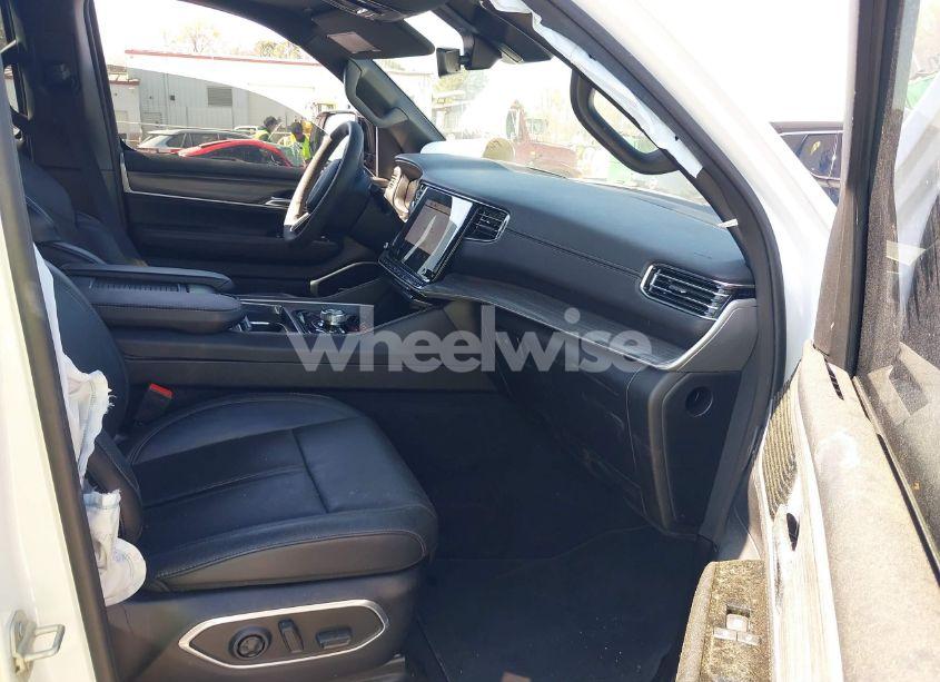 Photo 5 of 2024 Jeep Wagoneer SERIES III 4X4 (VIN 1C4SJVDP9RS104904)