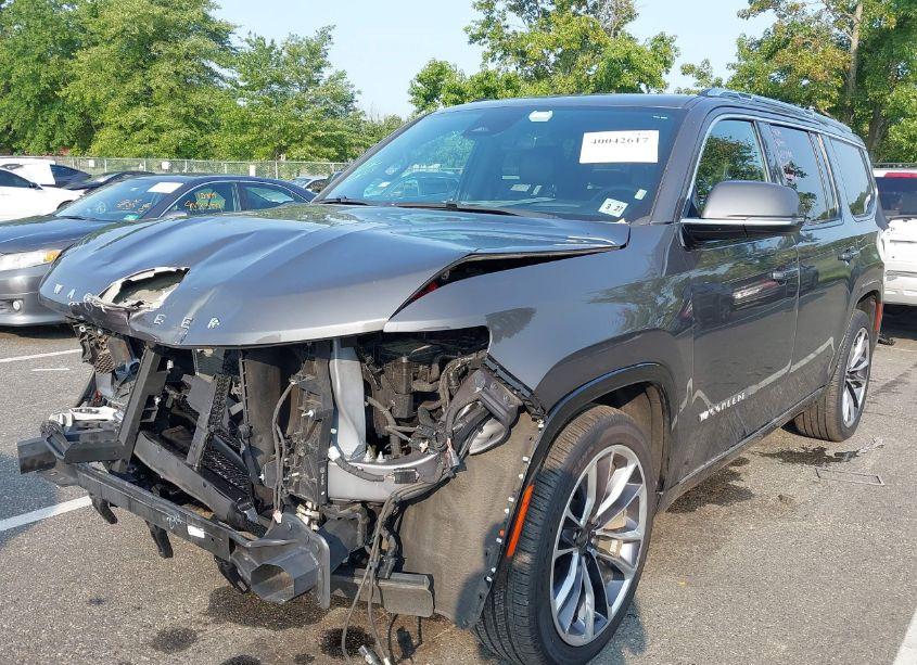 Photo 2 of 2022 Jeep Wagoneer SERIES III 4X4 (VIN 1C4SJVDT4NS125182)