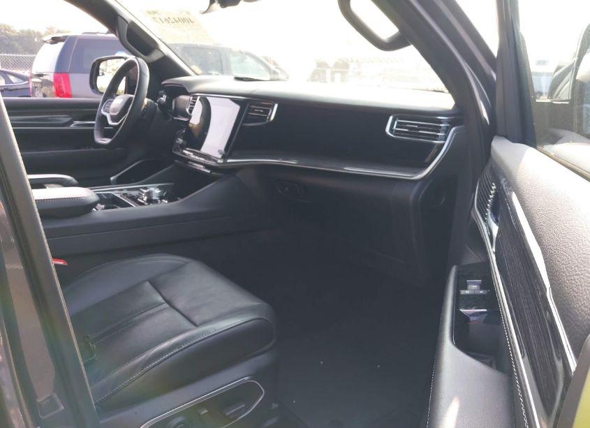 Photo 5 of 2022 Jeep Wagoneer SERIES III 4X4 (VIN 1C4SJVDT4NS125182)