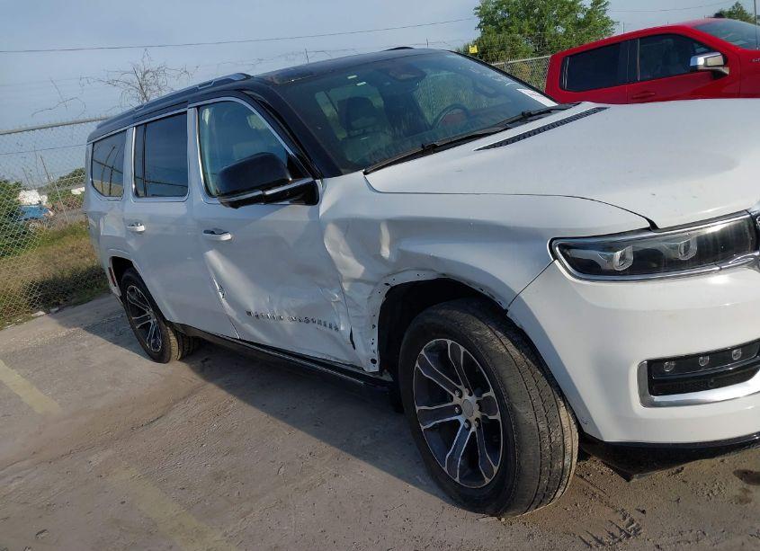 Photo 6 of 2023 Jeep Grand WAGONEER 4X4 (VIN 1C4SJVEJ0PS510593)