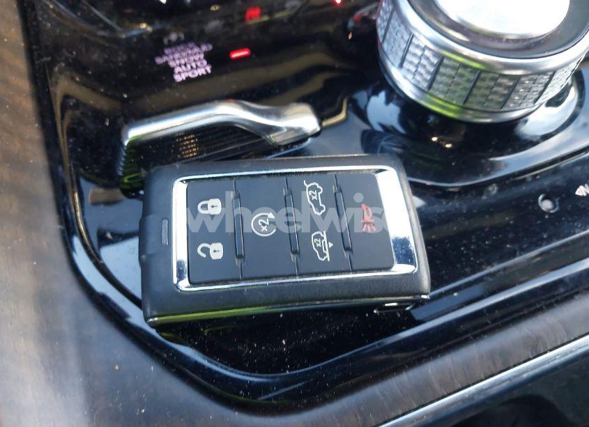 Photo 11 of 2022 Jeep Grand WAGONEER SERIES I 4X4 (VIN 1C4SJVEJ9NS104227)