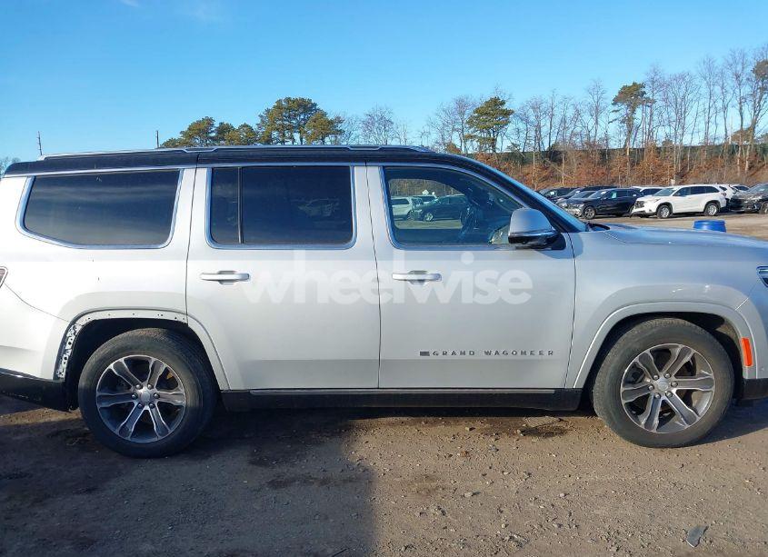 Photo 13 of 2022 Jeep Grand WAGONEER SERIES I 4X4 (VIN 1C4SJVEJ9NS104227)