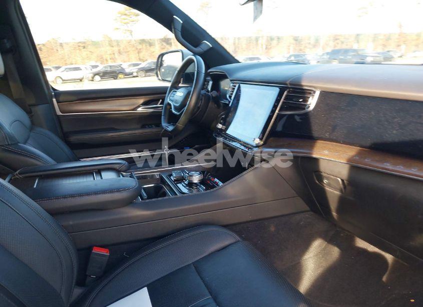 Photo 5 of 2022 Jeep Grand WAGONEER SERIES I 4X4 (VIN 1C4SJVEJ9NS104227)