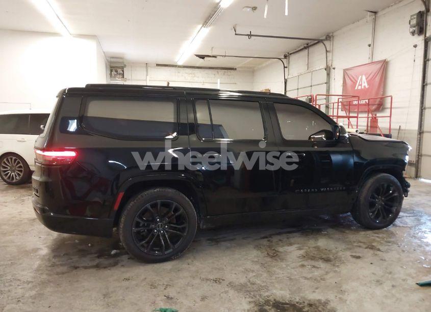 Photo 13 of 2023 Jeep Grand WAGONEER OBSIDIAN 4X4 (VIN 1C4SJVFJ7PS505650)