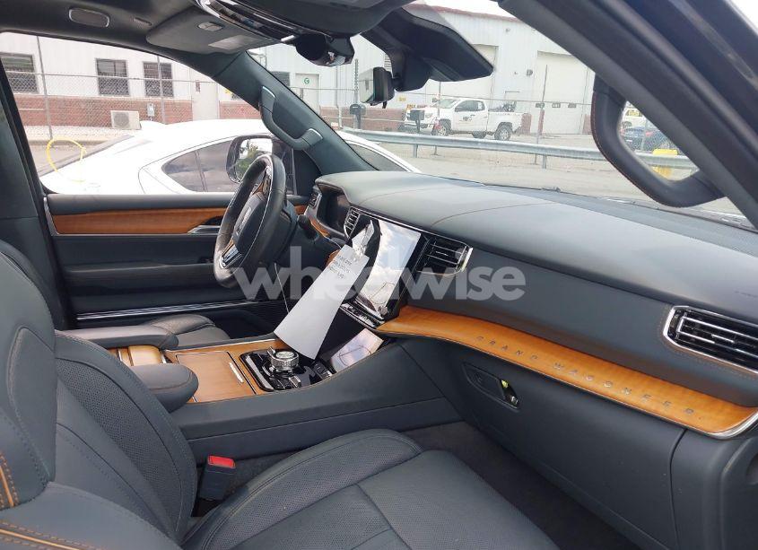 Photo 5 of 2022 Jeep Grand WAGONEER SERIES II 4X4 (VIN 1C4SJVFJ8NS139713)