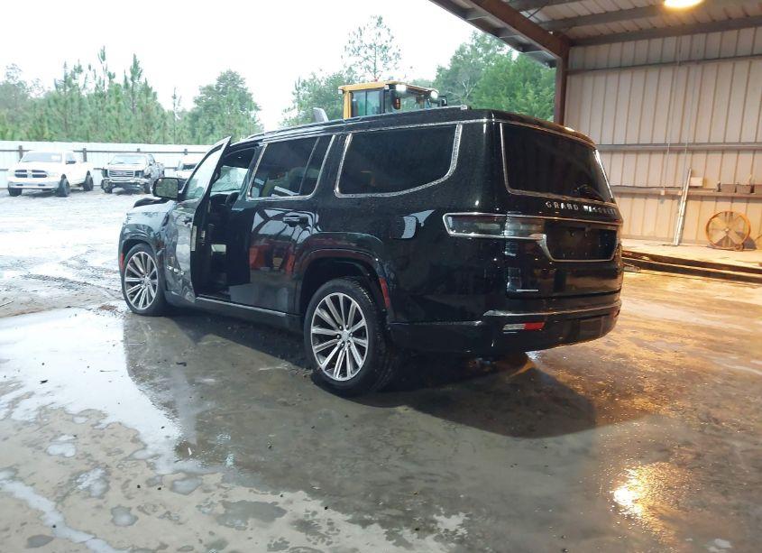 Photo 3 of 2023 Jeep Grand WAGONEER SERIES II 4X4 (VIN 1C4SJVFP0PS511617)