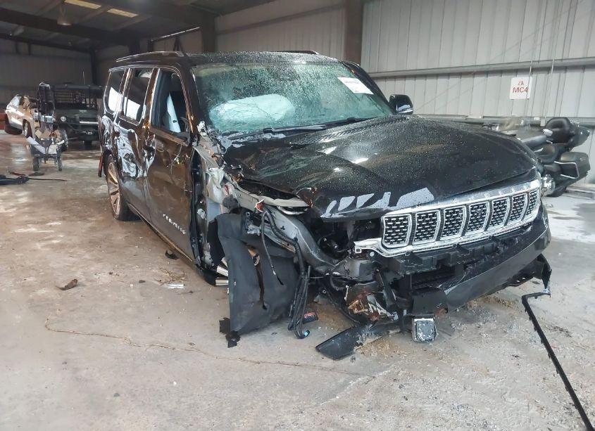 Photo 6 of 2023 Jeep Grand WAGONEER SERIES II 4X4 (VIN 1C4SJVFP0PS511617)