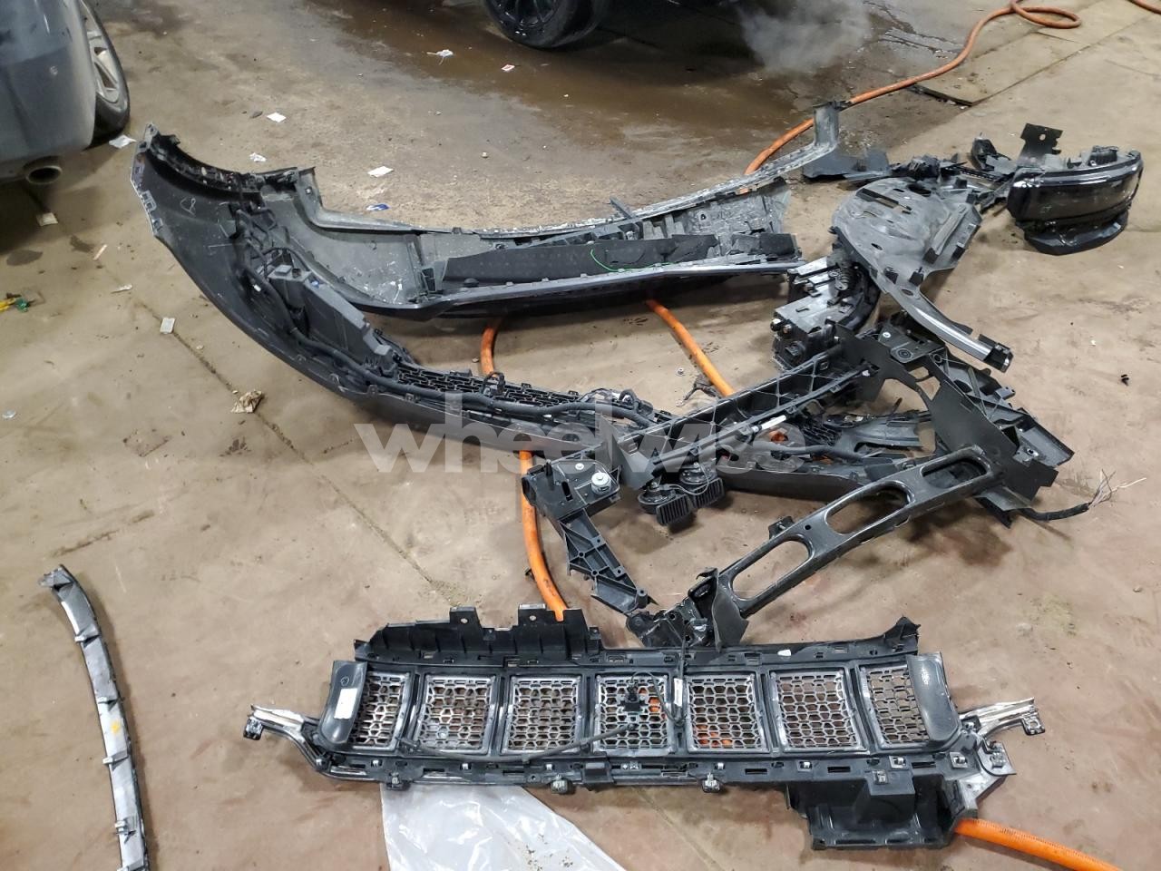 Photo 13 of 2024 JEEP GRAND WAGONEER SERIES II (VIN 1C4SJVFP1RS107244)