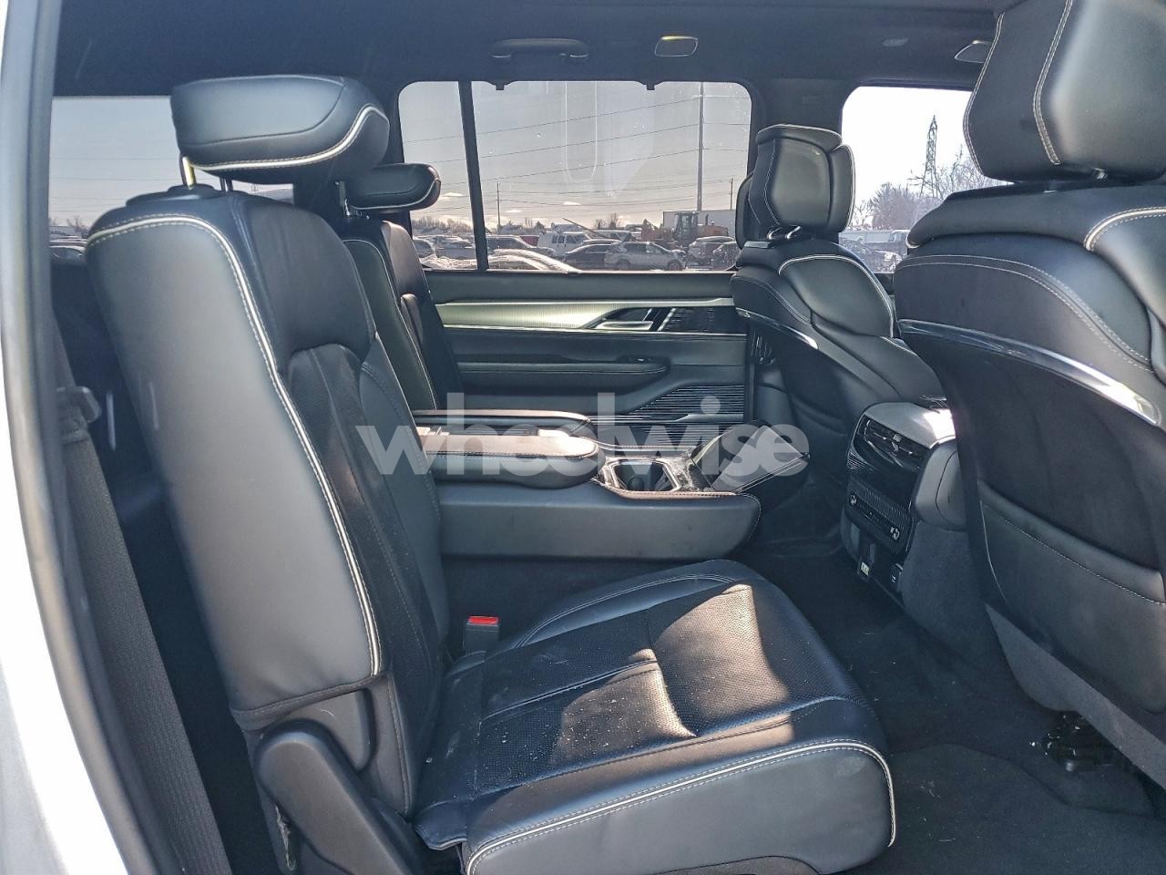 Photo 11 of 2023 JEEP GRAND WAGONEER SERIES II (VIN 1C4SJVFP2PS541461)