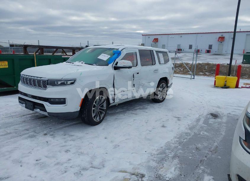 Photo 2 of 2022 Jeep Grand WAGONEER SERIES III 4X4 (VIN 1C4SJVGJ0NS136819)