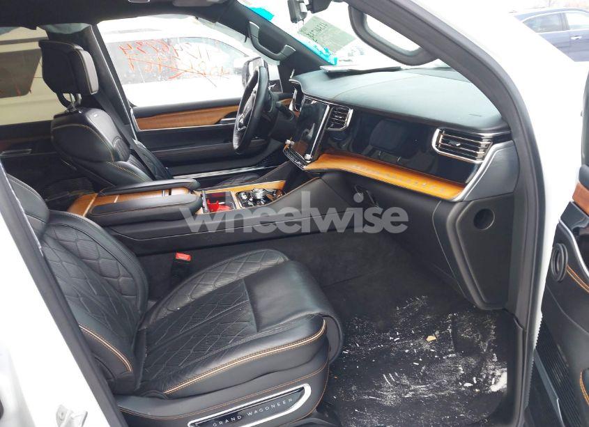 Photo 5 of 2022 Jeep Grand WAGONEER SERIES III 4X4 (VIN 1C4SJVGJ0NS136819)