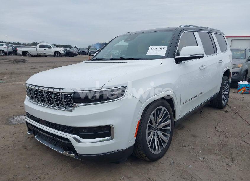 Photo 2 of 2022 Jeep Grand WAGONEER SERIES III 4X4 (VIN 1C4SJVGJ9NS106265)