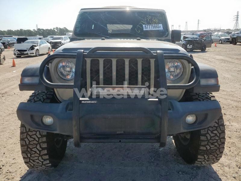 Photo 4 of 2020 JEEP GLADIATOR SPORT (VIN 1C6HJTAG0LL161391)