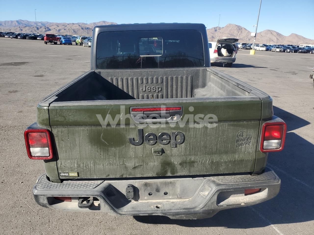 Photo 6 of 2022 JEEP GLADIATOR SPORT (VIN 1C6HJTAG0NL111979)