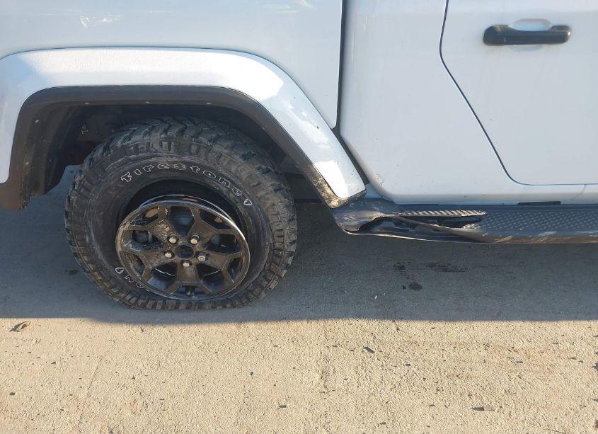 Photo 12 of 2022 Jeep Gladiator WILLYS 4X4 (VIN 1C6HJTAG0NL142617)