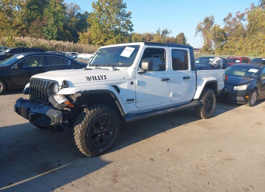 Photo 2 of 2022 Jeep Gladiator WILLYS 4X4 (VIN 1C6HJTAG0NL142617)