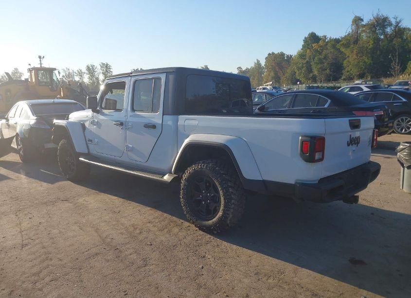 Photo 3 of 2022 Jeep Gladiator WILLYS 4X4 (VIN 1C6HJTAG0NL142617)