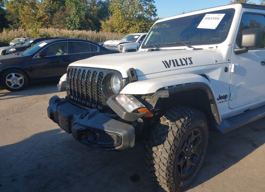 Photo 6 of 2022 Jeep Gladiator WILLYS 4X4 (VIN 1C6HJTAG0NL142617)