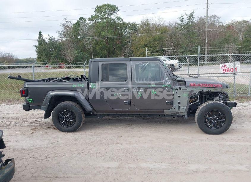 Photo 14 of 2022 Jeep Gladiator ALTITUDE 4X4 (VIN 1C6HJTAG0NL162804)