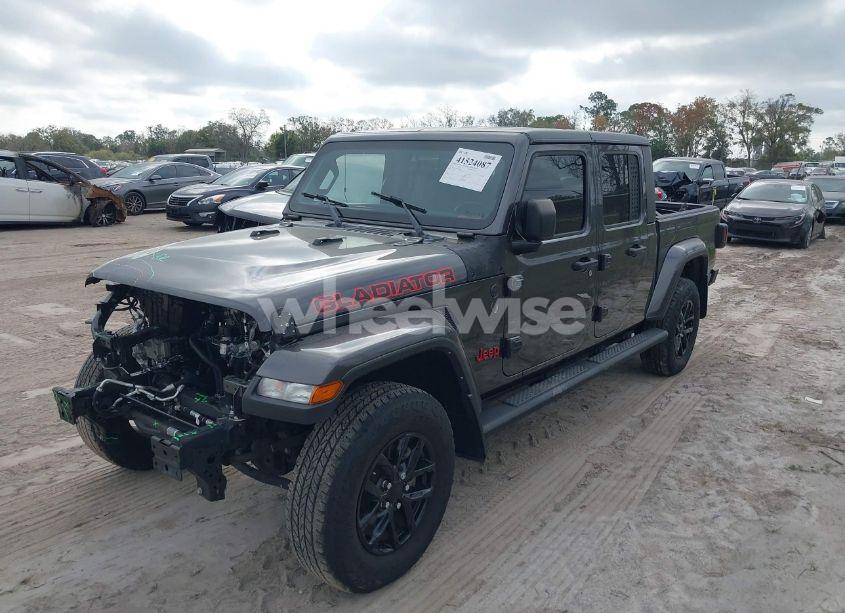 Photo 2 of 2022 Jeep Gladiator ALTITUDE 4X4 (VIN 1C6HJTAG0NL162804)