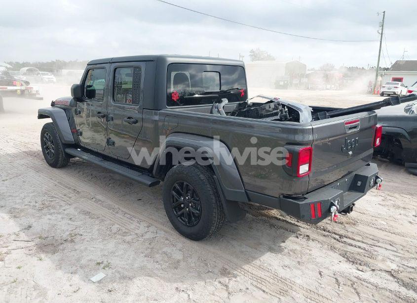 Photo 3 of 2022 Jeep Gladiator ALTITUDE 4X4 (VIN 1C6HJTAG0NL162804)