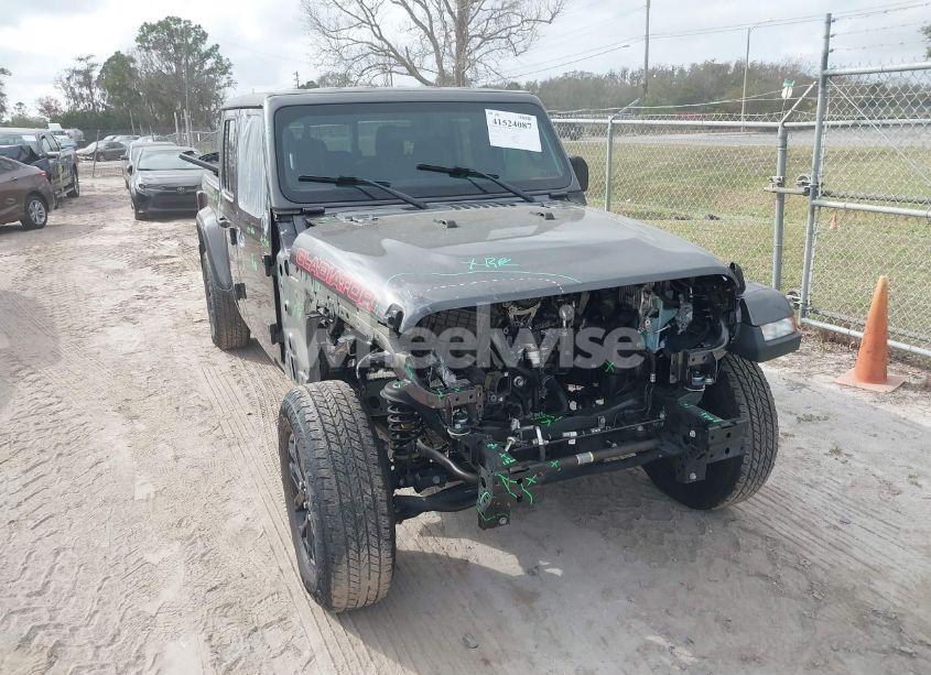 Photo 6 of 2022 Jeep Gladiator ALTITUDE 4X4 (VIN 1C6HJTAG0NL162804)