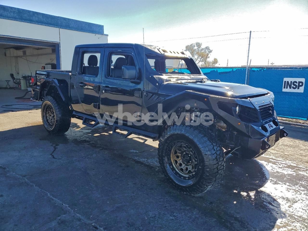 Photo 4 of 2020 JEEP GLADIATOR SPORT (VIN 1C6HJTAG1LL183397)