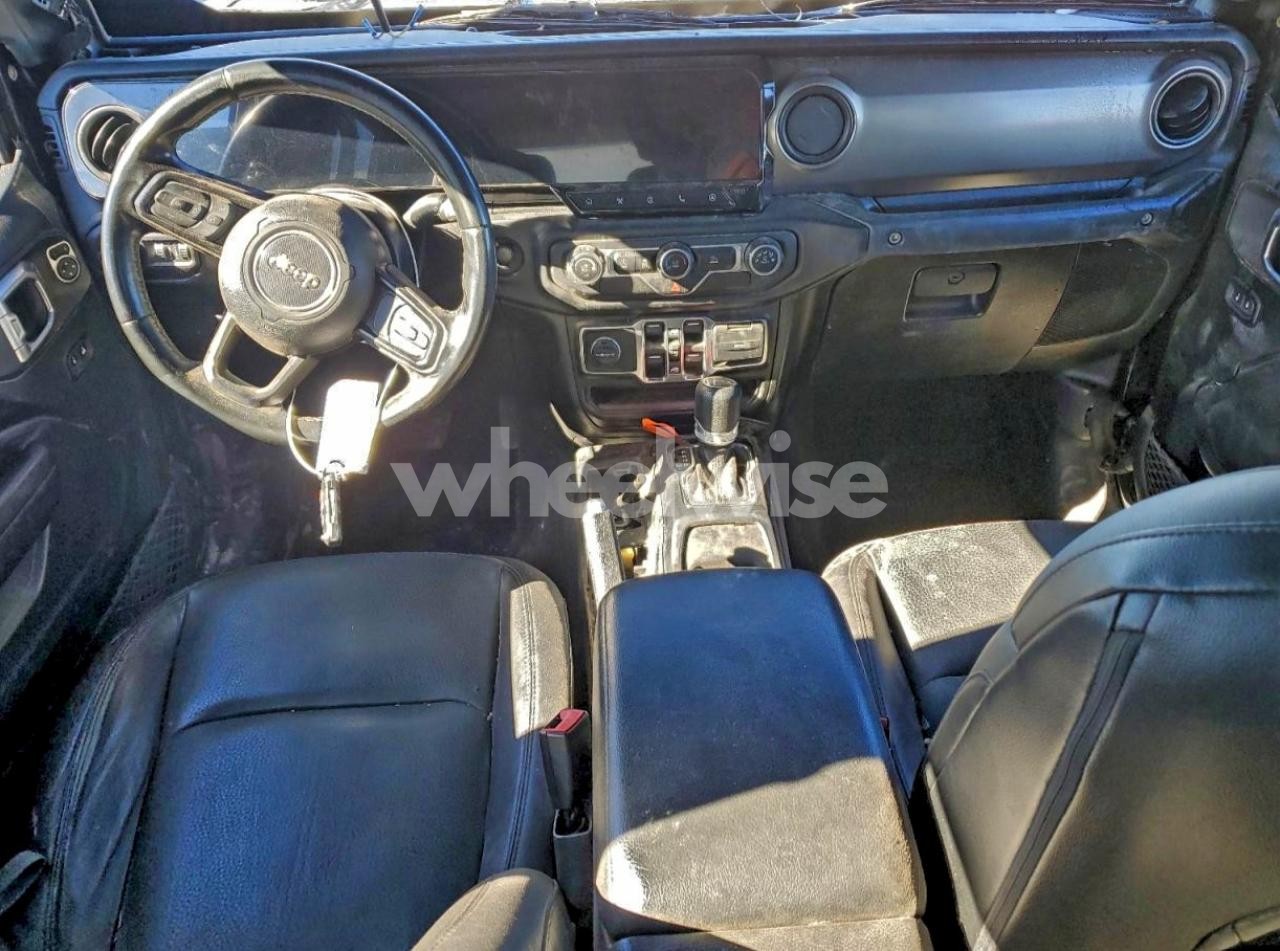 Photo 8 of 2020 JEEP GLADIATOR SPORT (VIN 1C6HJTAG1LL183397)