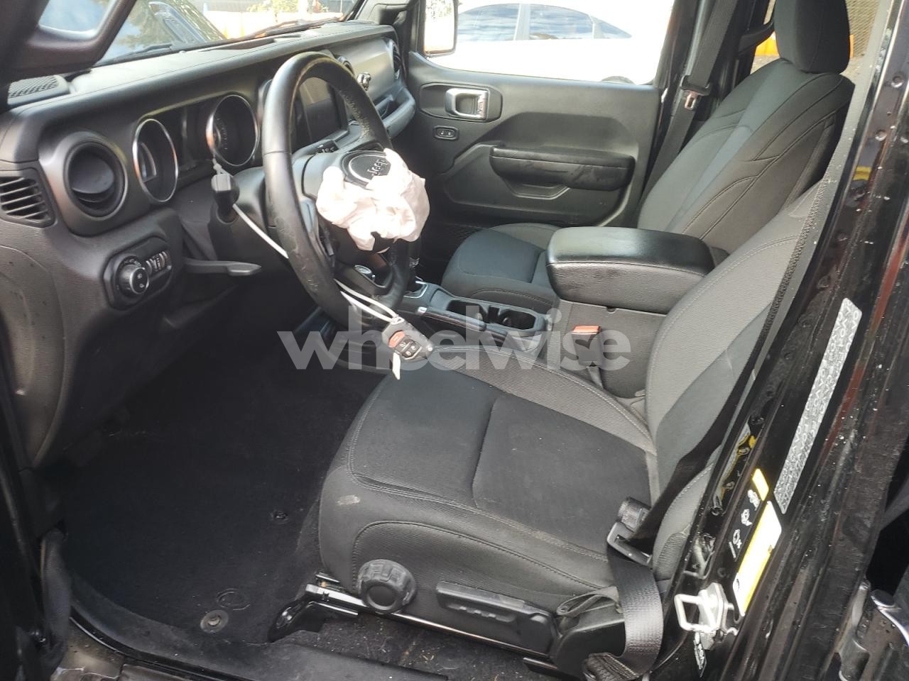 Photo 7 of 2021 JEEP GLADIATOR SPORT (VIN 1C6HJTAG2ML561194)