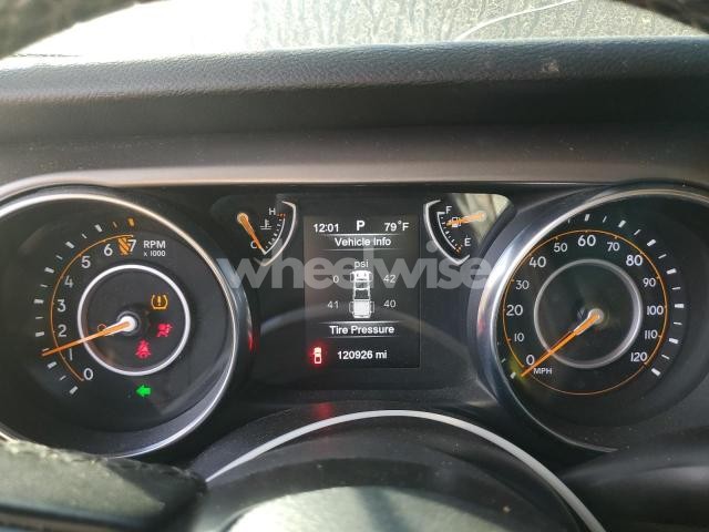 Photo 4 of 2020 JEEP GLADIATOR SPORT (VIN 1C6HJTAG3LL199035)