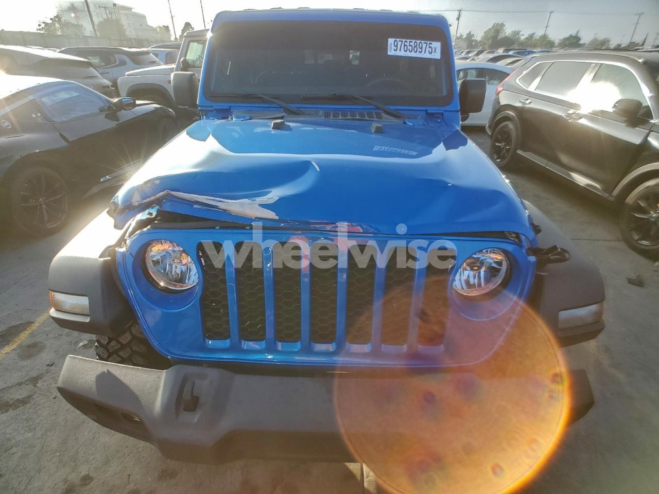 Photo 5 of 2020 JEEP GLADIATOR SPORT (VIN 1C6HJTAG3LL201785)