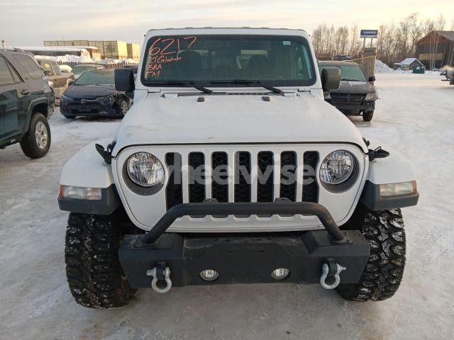 Photo 4 of 2020 JEEP GLADIATOR SPORT (VIN 1C6HJTAG3LL213662)