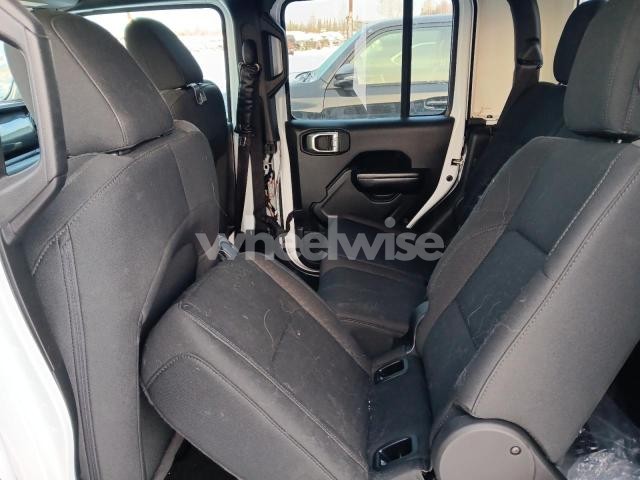 Photo 6 of 2020 JEEP GLADIATOR SPORT (VIN 1C6HJTAG3LL213662)