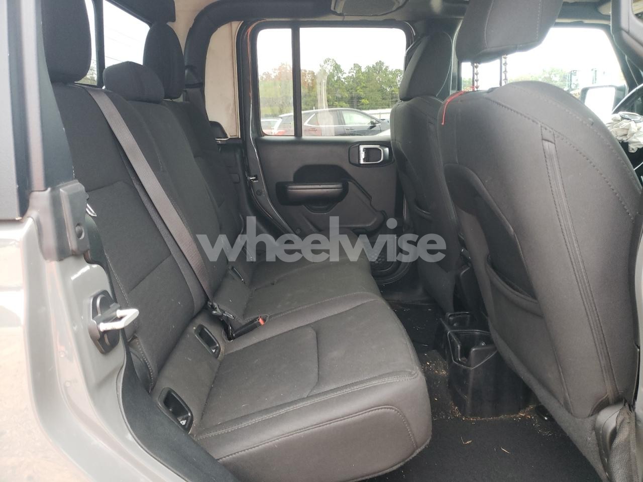 Photo 11 of 2020 JEEP GLADIATOR SPORT (VIN 1C6HJTAG4LL170322)