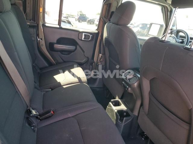 Photo 4 of 2020 JEEP GLADIATOR SPORT (VIN 1C6HJTAG4LL215145)