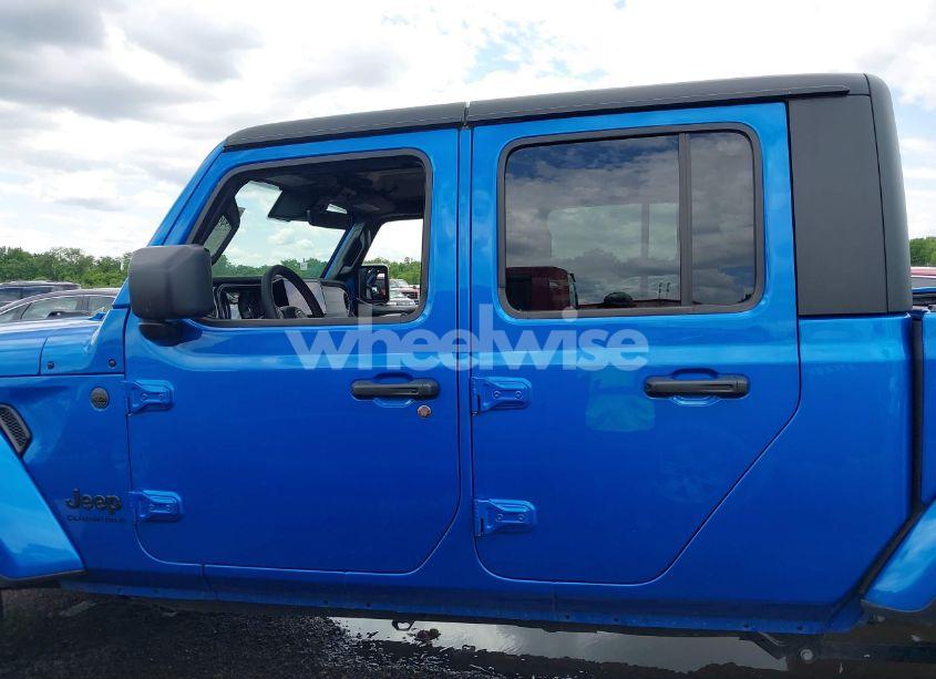 Photo 15 of 2024 Jeep Gladiator SPORT S (VIN 1C6HJTAG4RL101090)