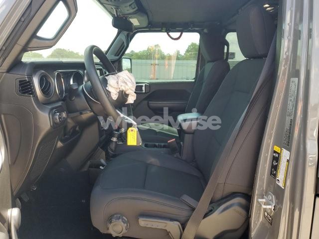 Photo 12 of 2022 JEEP GLADIATOR SPORT (VIN 1C6HJTAG5NL160319)