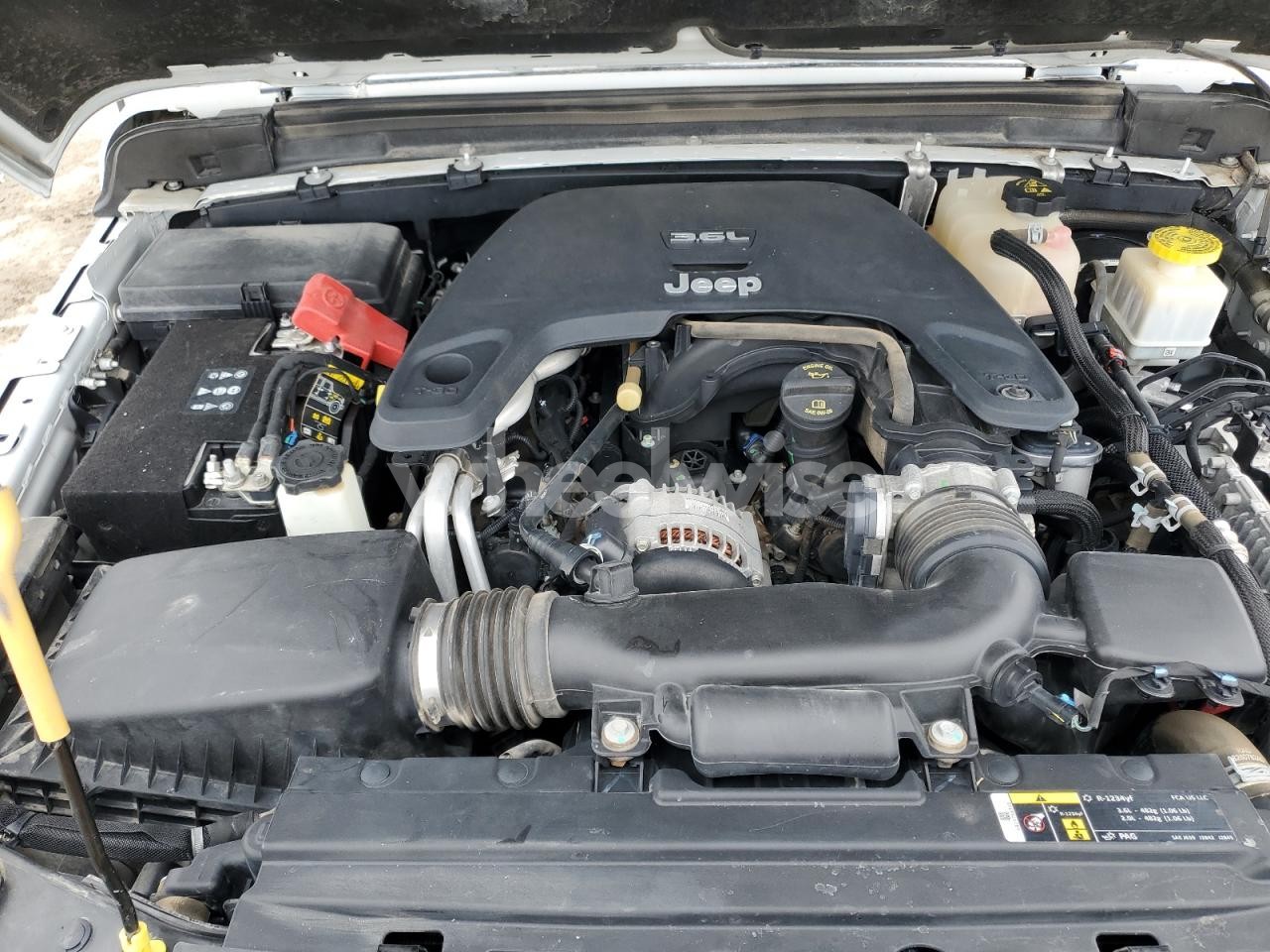 Photo 11 of 2020 JEEP GLADIATOR SPORT (VIN 1C6HJTAG6LL119873)