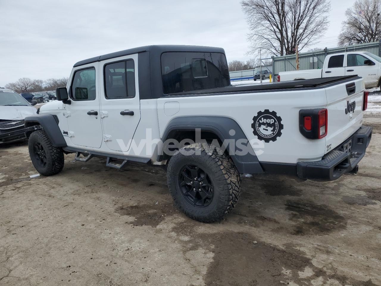Photo 2 of 2020 JEEP GLADIATOR SPORT (VIN 1C6HJTAG6LL119873)