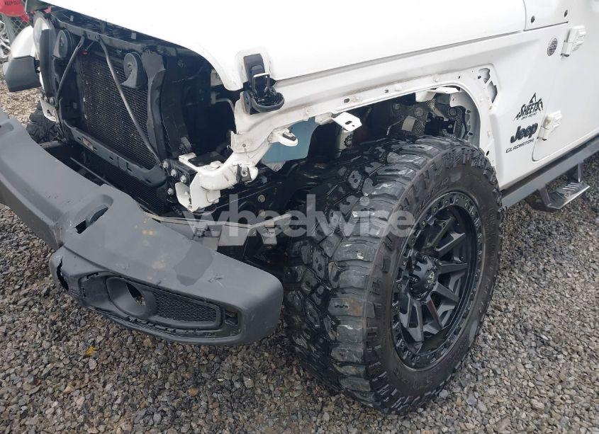 Photo 6 of 2020 Jeep Gladiator SPORT S 4X4 (VIN 1C6HJTAG6LL174081)