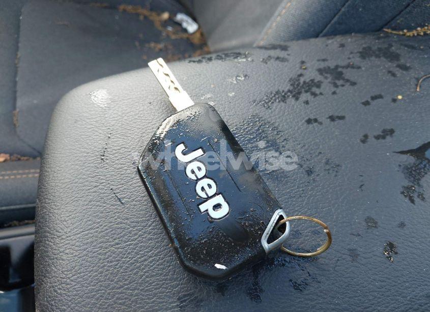 Photo 11 of 2024 Jeep Gladiator SPORT (VIN 1C6HJTAG6RL111586)