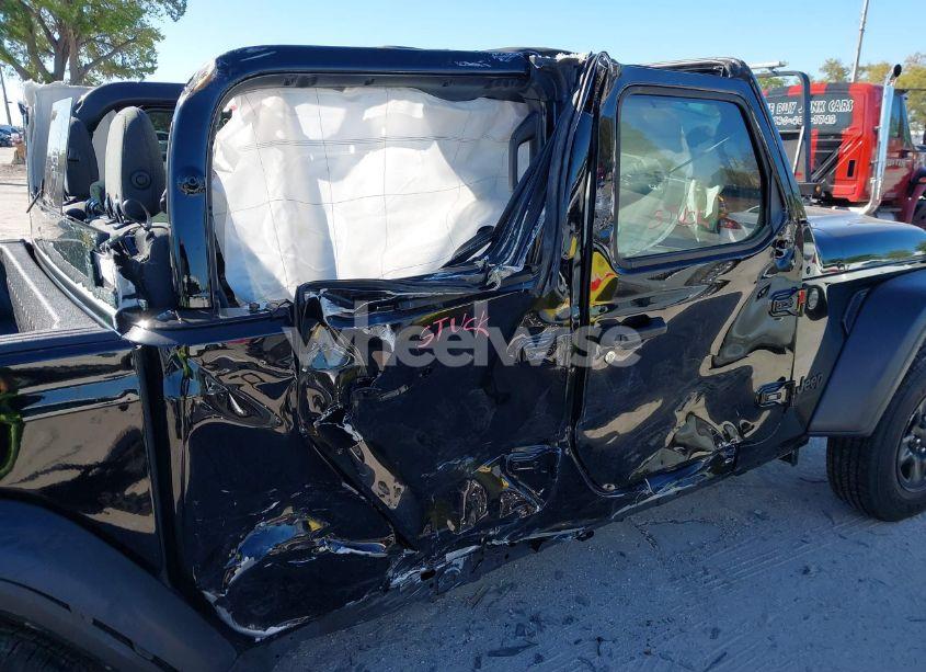 Photo 6 of 2024 Jeep Gladiator SPORT (VIN 1C6HJTAG6RL111586)