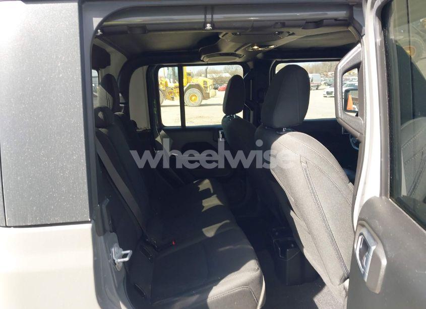 Photo 8 of 2020 Jeep Gladiator SPORT S 4X4 (VIN 1C6HJTAG7LL154664)