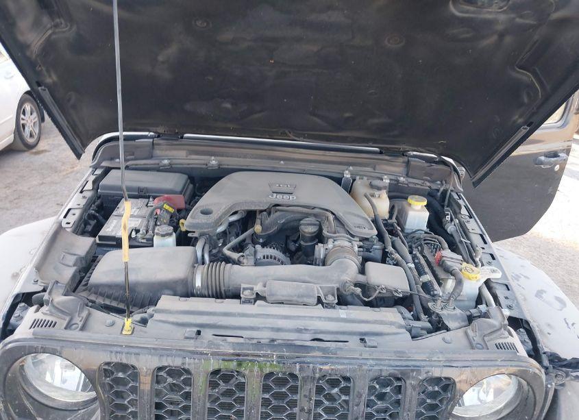 Photo 10 of 2021 Jeep Gladiator SPORT S 4X4 (VIN 1C6HJTAG7ML506322)