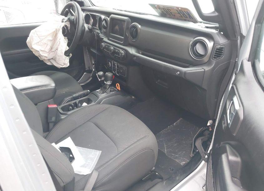 Photo 5 of 2023 Jeep Gladiator SPORT S 4X4 (VIN 1C6HJTAG7PL542676)